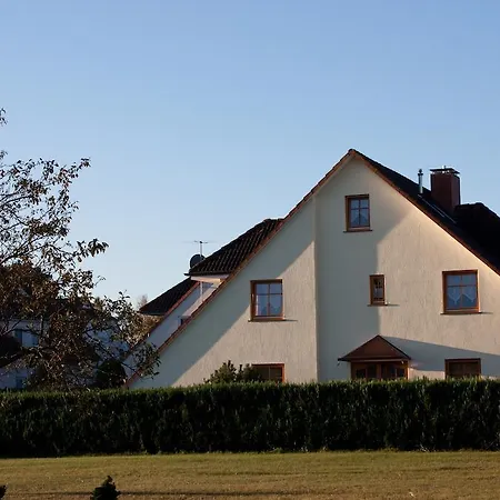 Ferienwohnung Gartentraum Mit Tollem Rasengarten Karlshagen Room photo