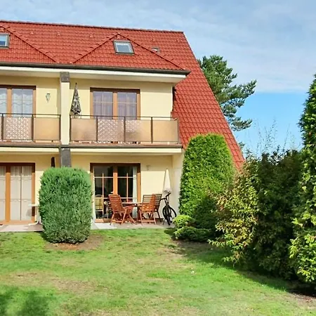 Ferienwohnung Gartentraum Mit Tollem Rasengarten Karlshagen Exterior photo