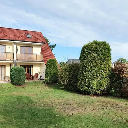 Ferienwohnung Gartentraum Mit Tollem Rasengarten Karlshagen Exterior photo